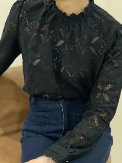 Hot HippieChic Chemise Dentelle Col Montant