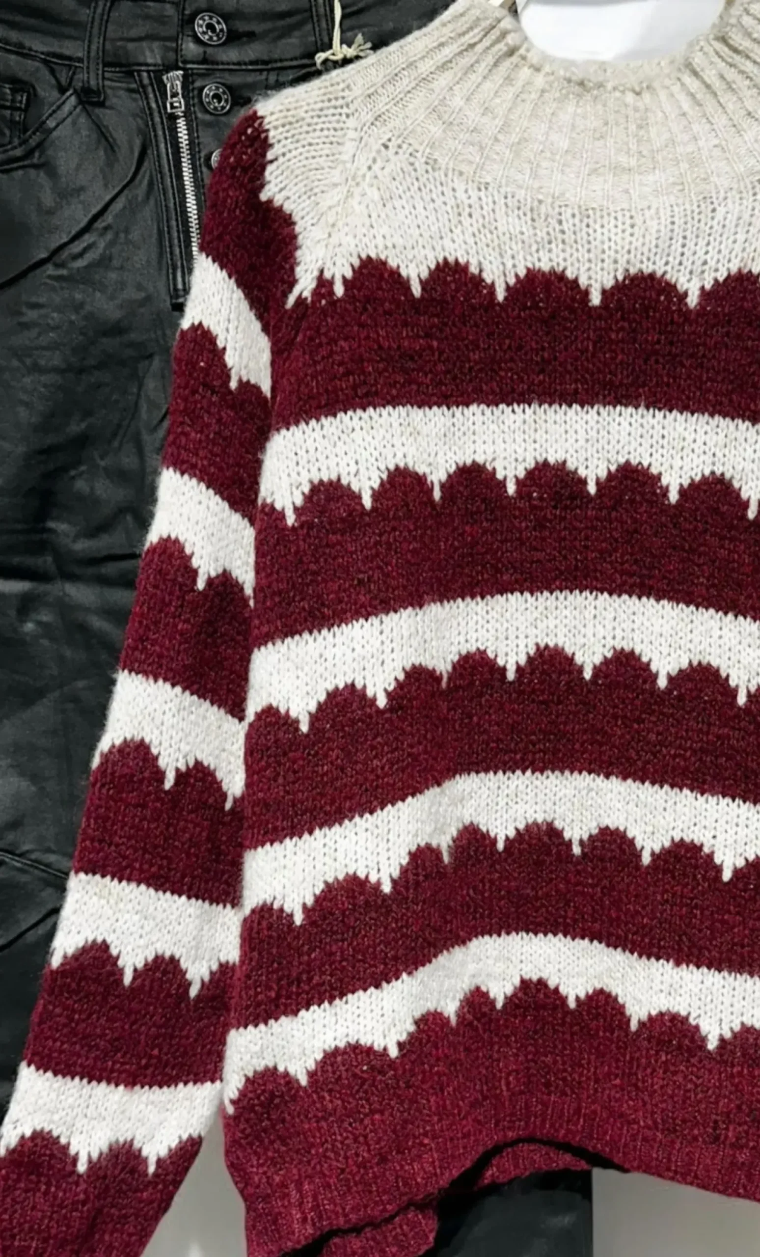 Shop HippieChic Pull Lucie