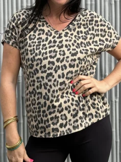 Shop HippieChic Tee-shirt Léopard